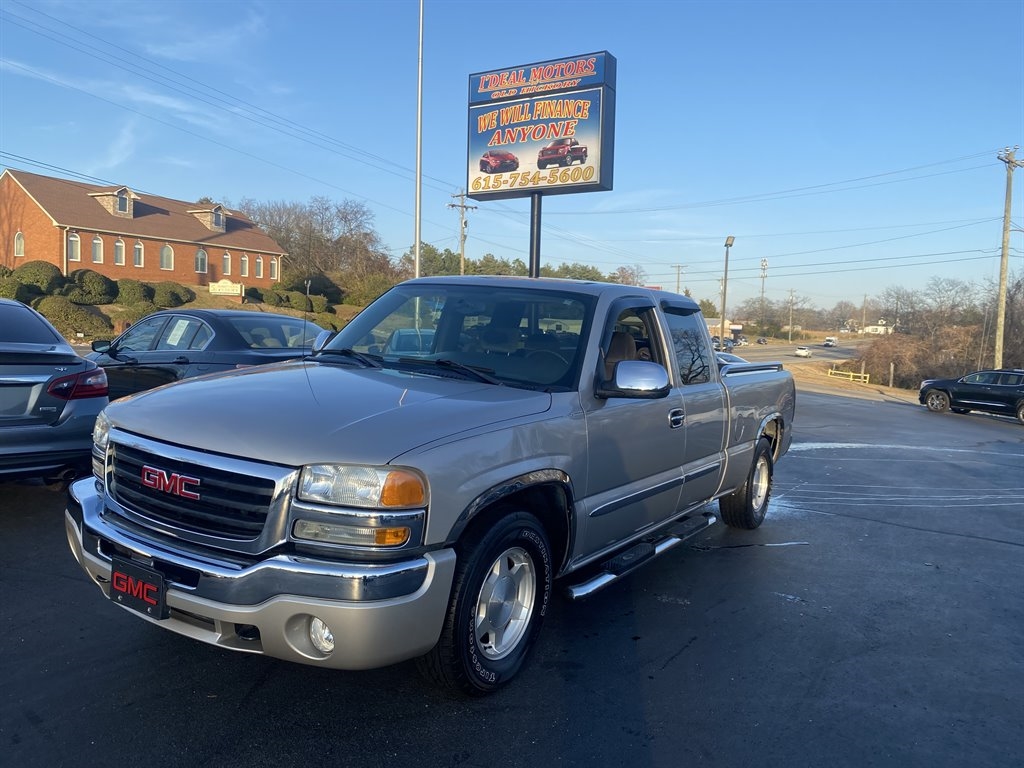2004 GMC Sierra 1500 SLE Ext. Cab Long Bed 2WD