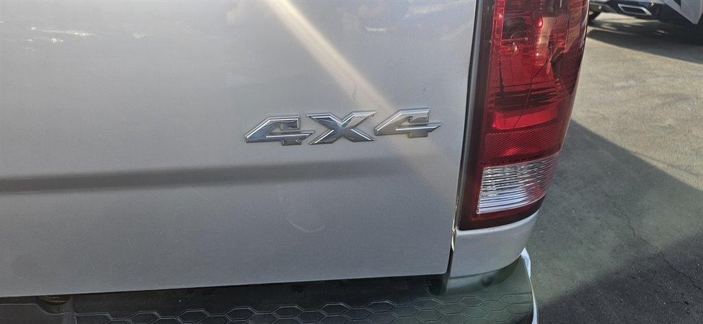 RAM 1500 SLT Quad Cab 4WD 2017