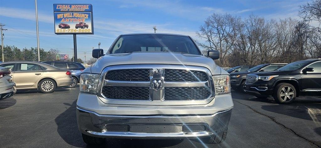 RAM 1500 SLT Quad Cab 4WD 2017