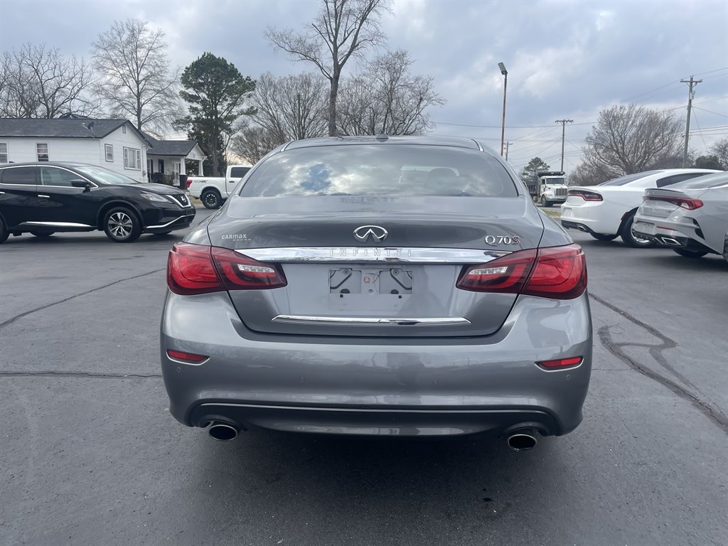 Infiniti Q70 37 2016