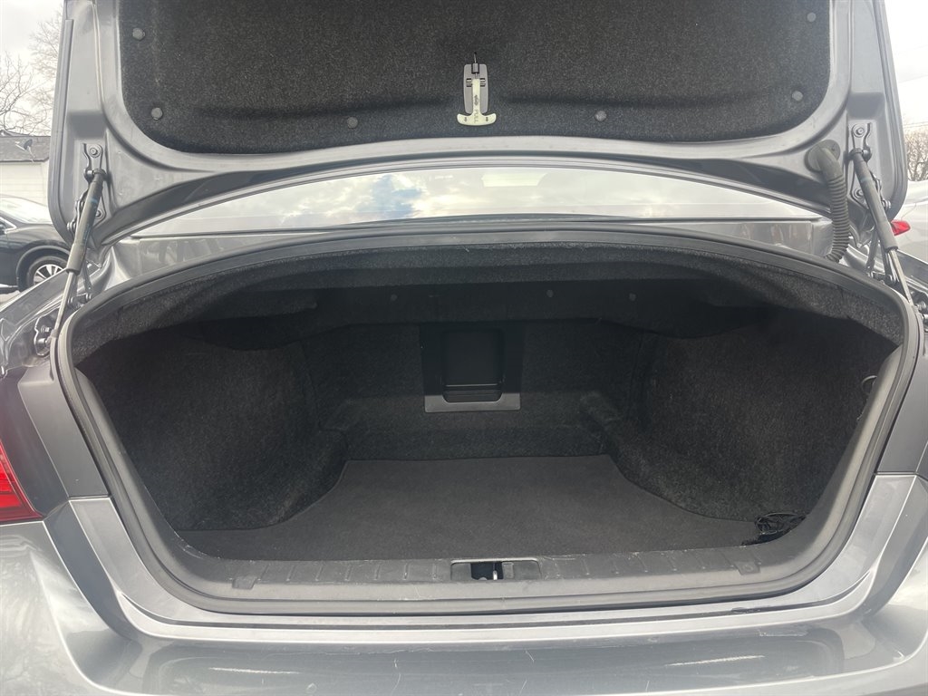 Infiniti Q70 37 2016