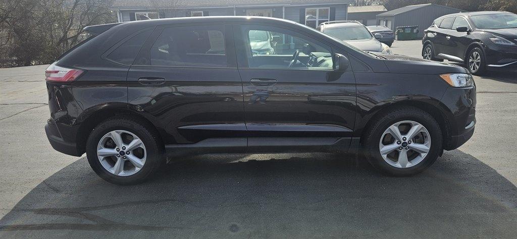 Ford Edge SE AWD 2022