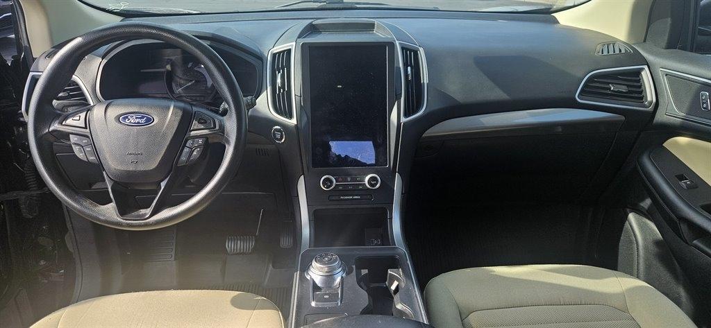 Ford Edge SE AWD 2022