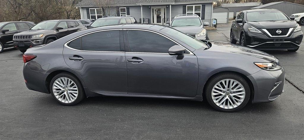 Lexus ES 350 Sedan 2017