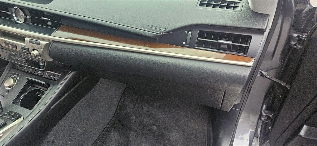 Lexus ES 350 Sedan 2017