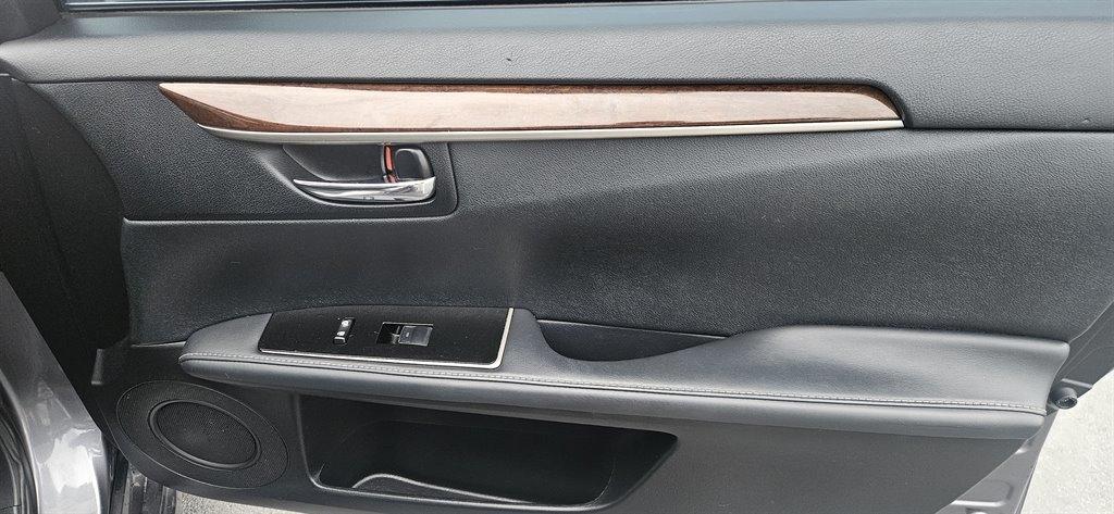 Lexus ES 350 Sedan 2017