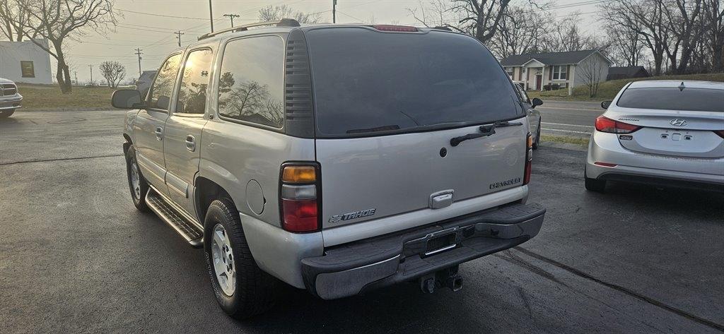 Chevrolet Tahoe 2WD 2004