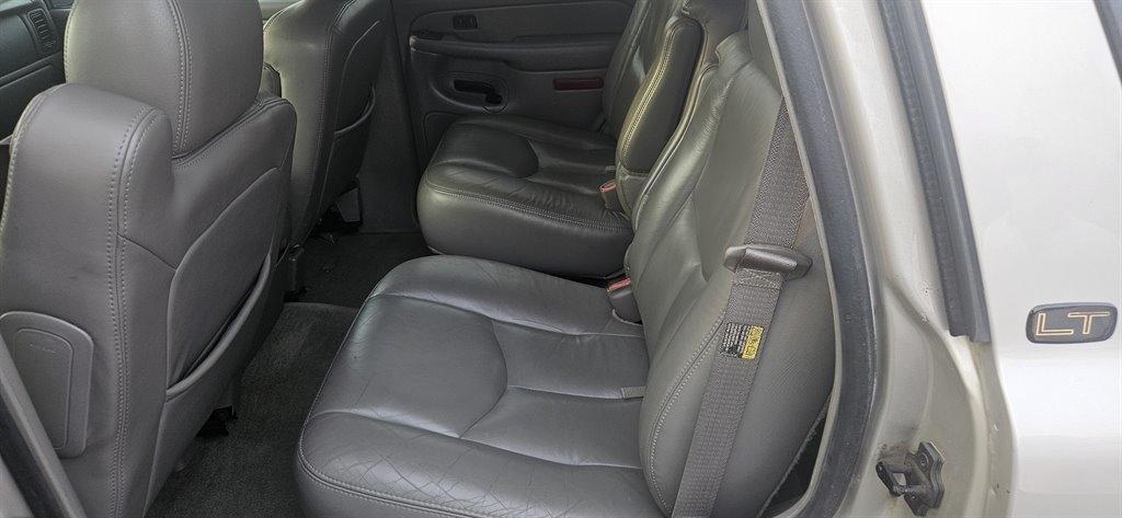 Chevrolet Tahoe 2WD 2004