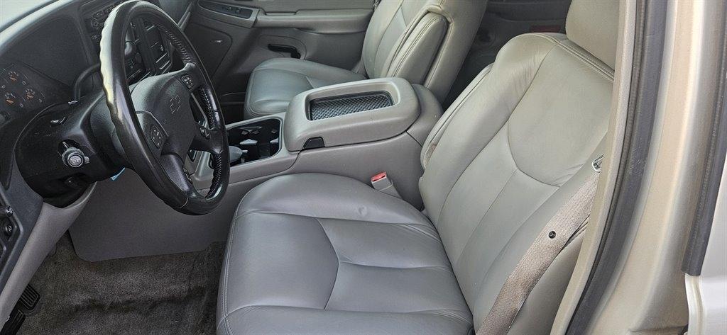 Chevrolet Tahoe 2WD 2004