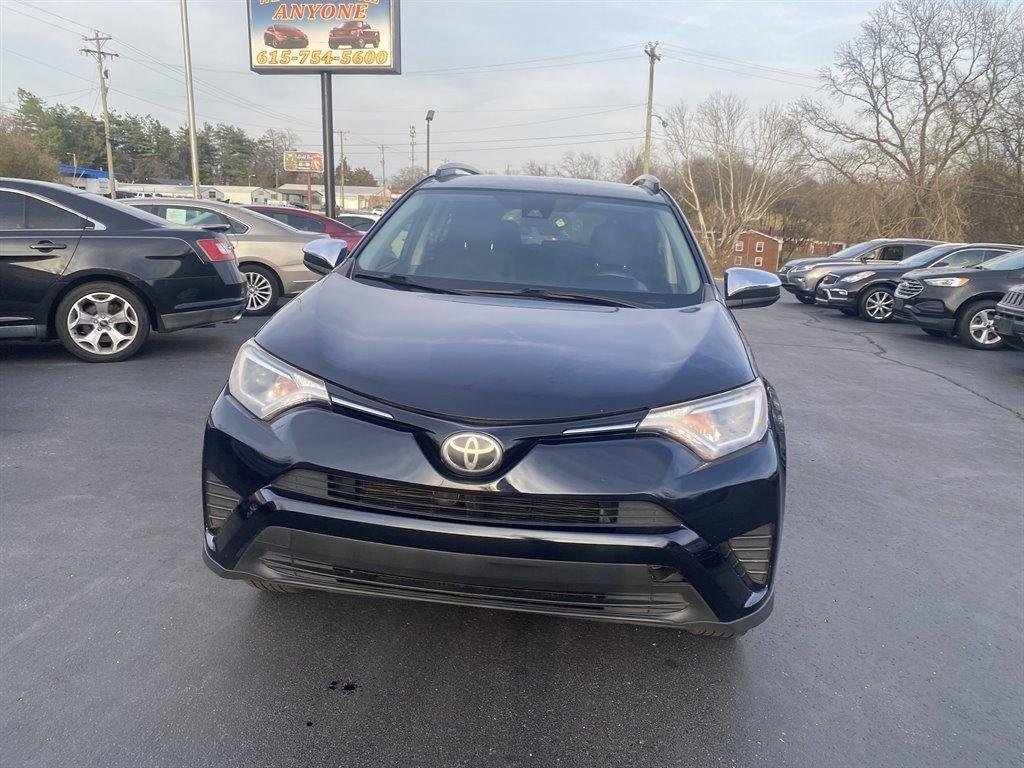 Toyota RAV4 LE FWD 2017