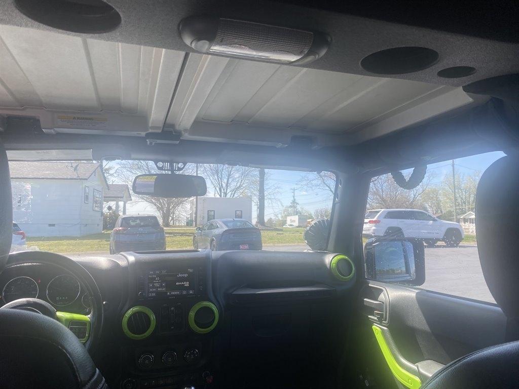 2015 Jeep Wrangler Unlimited Sahara - Photo 7