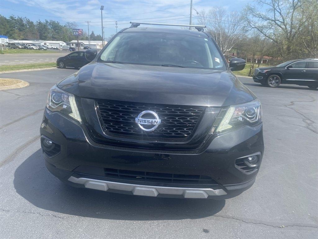 Nissan Pathfinder SV 4WD 2020