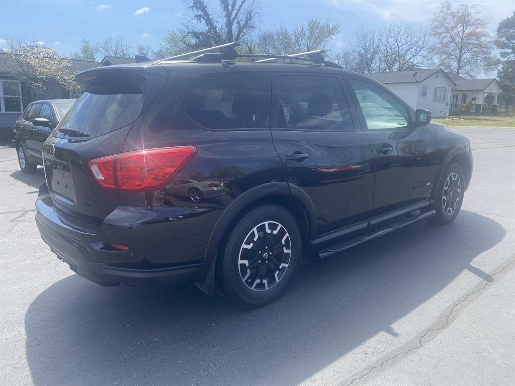 Nissan Pathfinder SV 4WD 2020