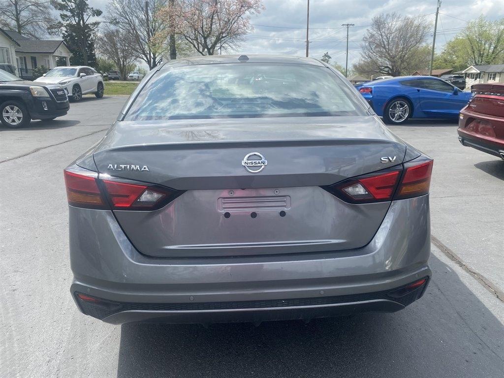 Nissan Altima 2.5 SV 2022