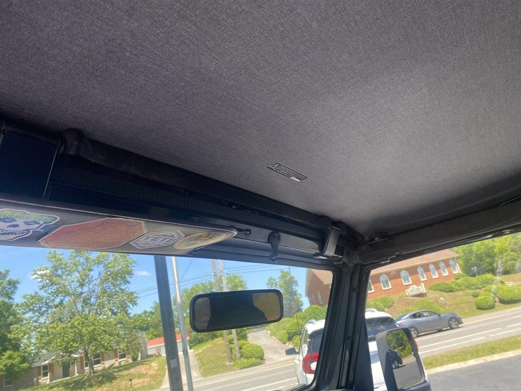 Jeep Wrangler SE 1999