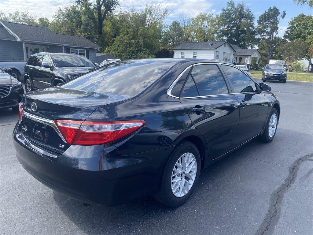 Toyota Camry LE 2017