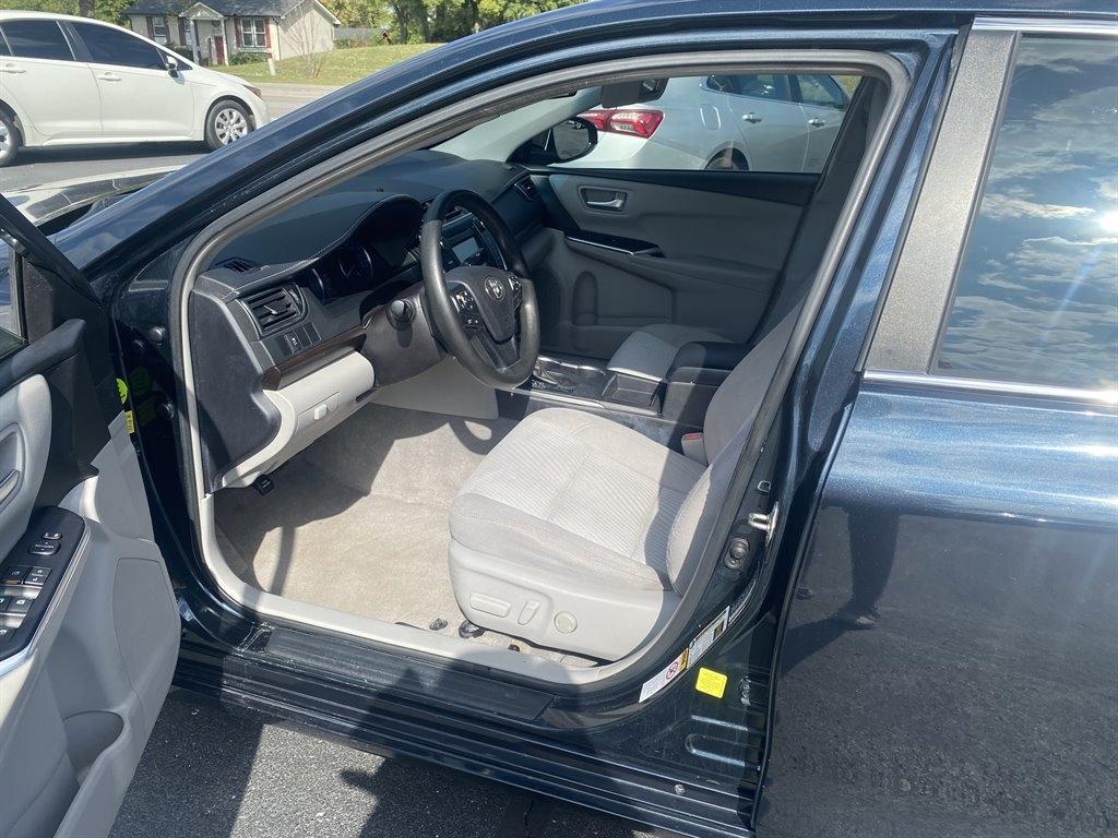 Toyota Camry LE 2017