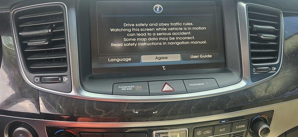 Hyundai Equus Signature 2014
