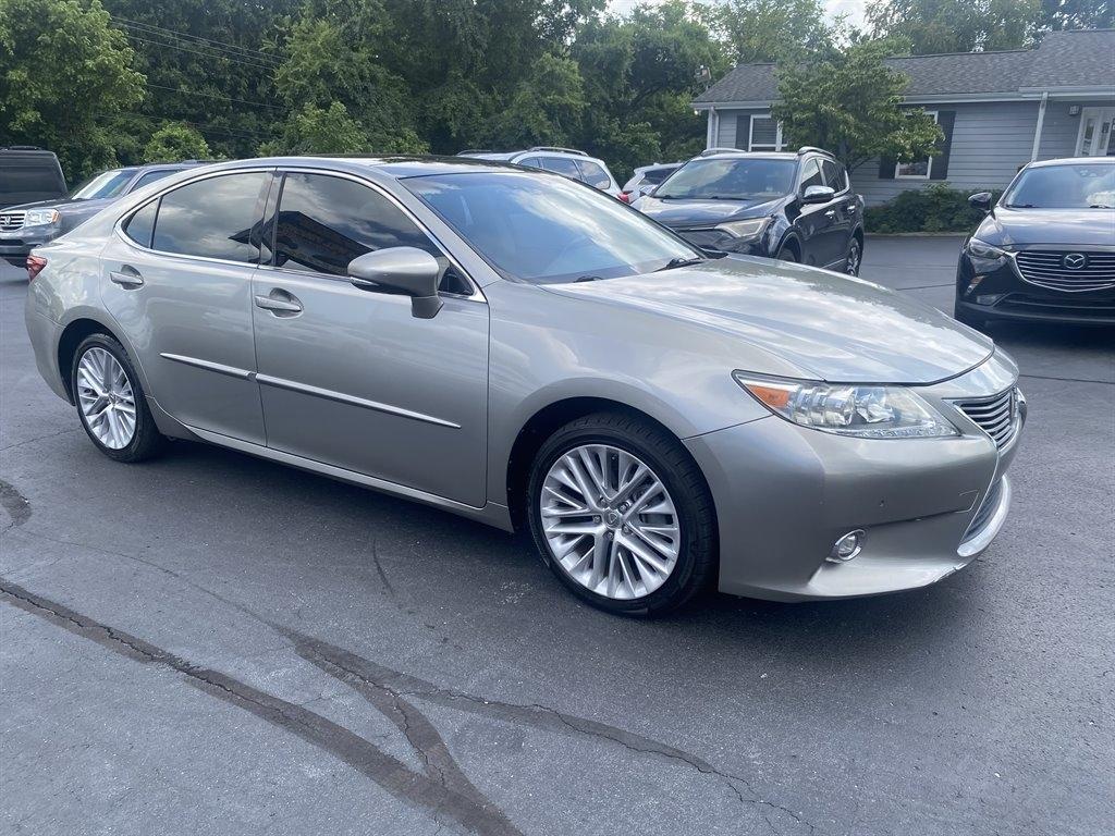 Lexus ES 350 Sedan 2015