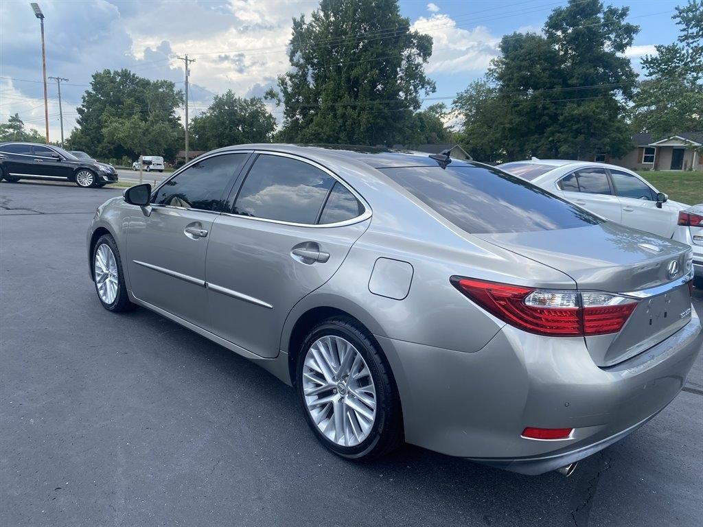 Lexus ES 350 Sedan 2015
