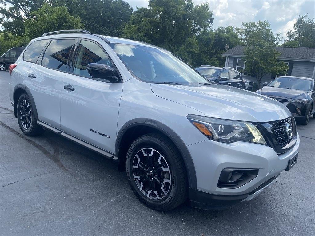 Nissan Pathfinder SL 4WD 2020