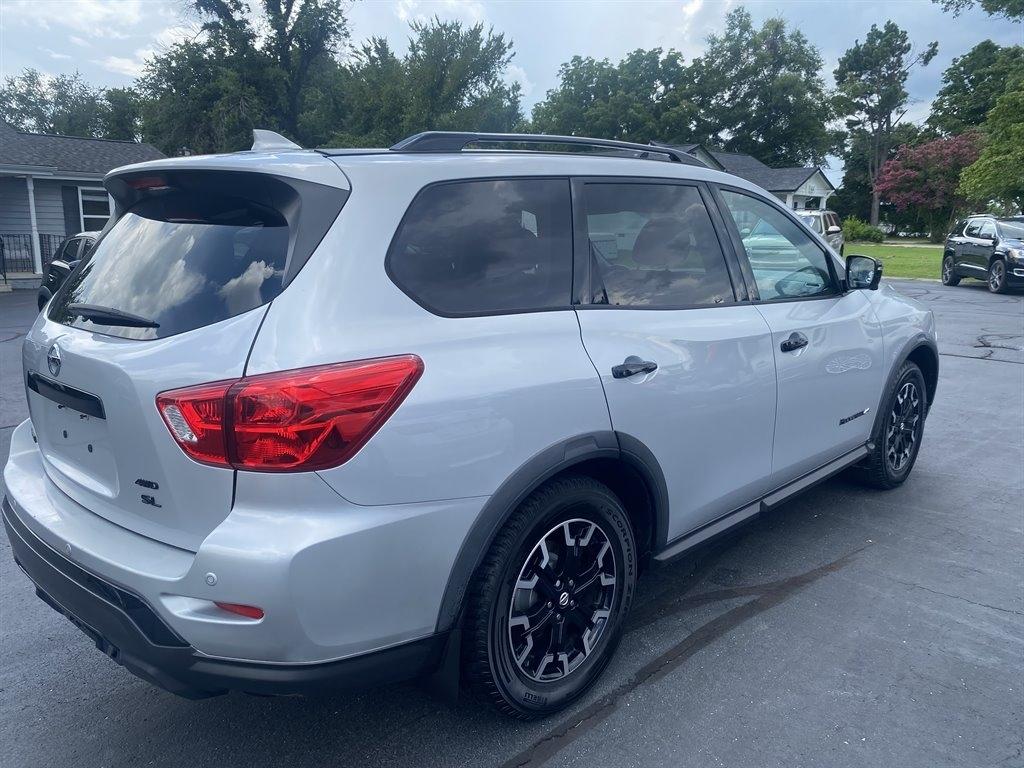 Nissan Pathfinder SL 4WD 2020