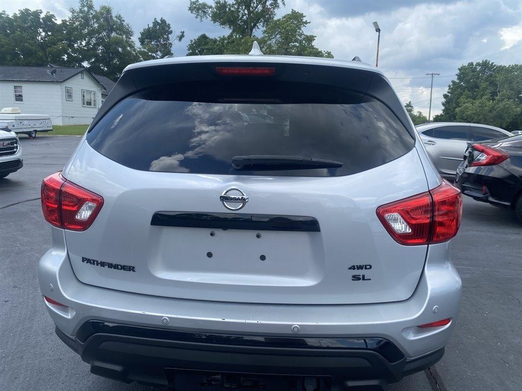 Nissan Pathfinder SL 4WD 2020