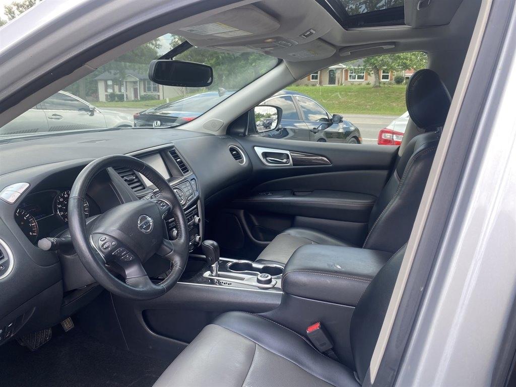 Nissan Pathfinder SL 4WD 2020
