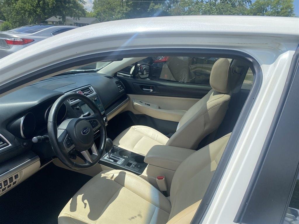 Subaru Legacy 2.5i Limited 2017