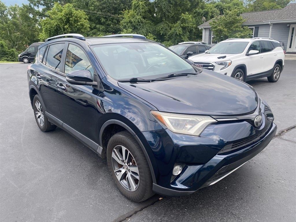 Toyota RAV4 XLE FWD 2018