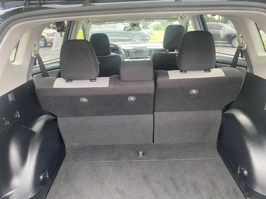 Toyota RAV4 XLE FWD 2018