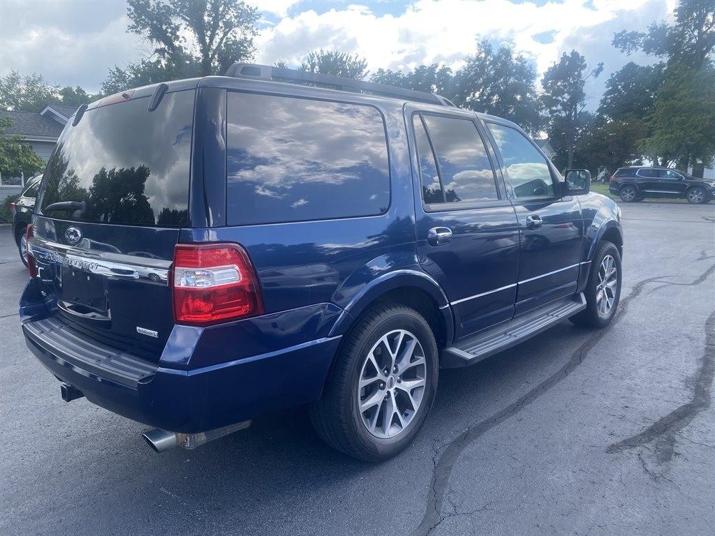 Ford Expedition XLT 4WD 2016