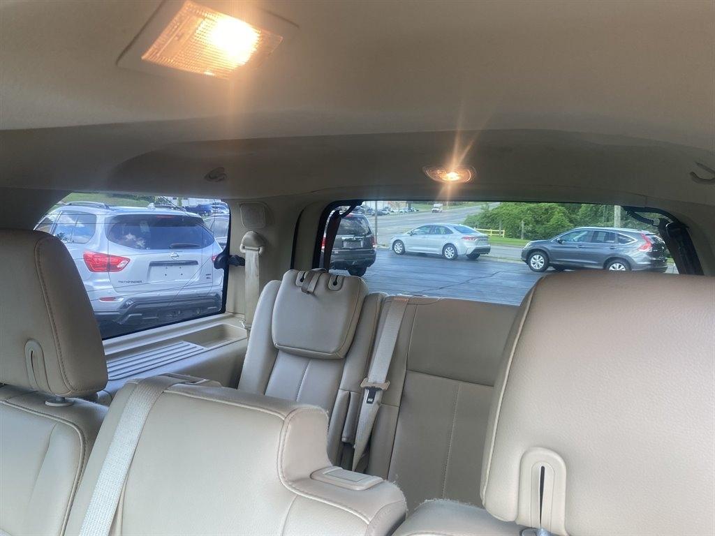 Ford Expedition XLT 4WD 2016