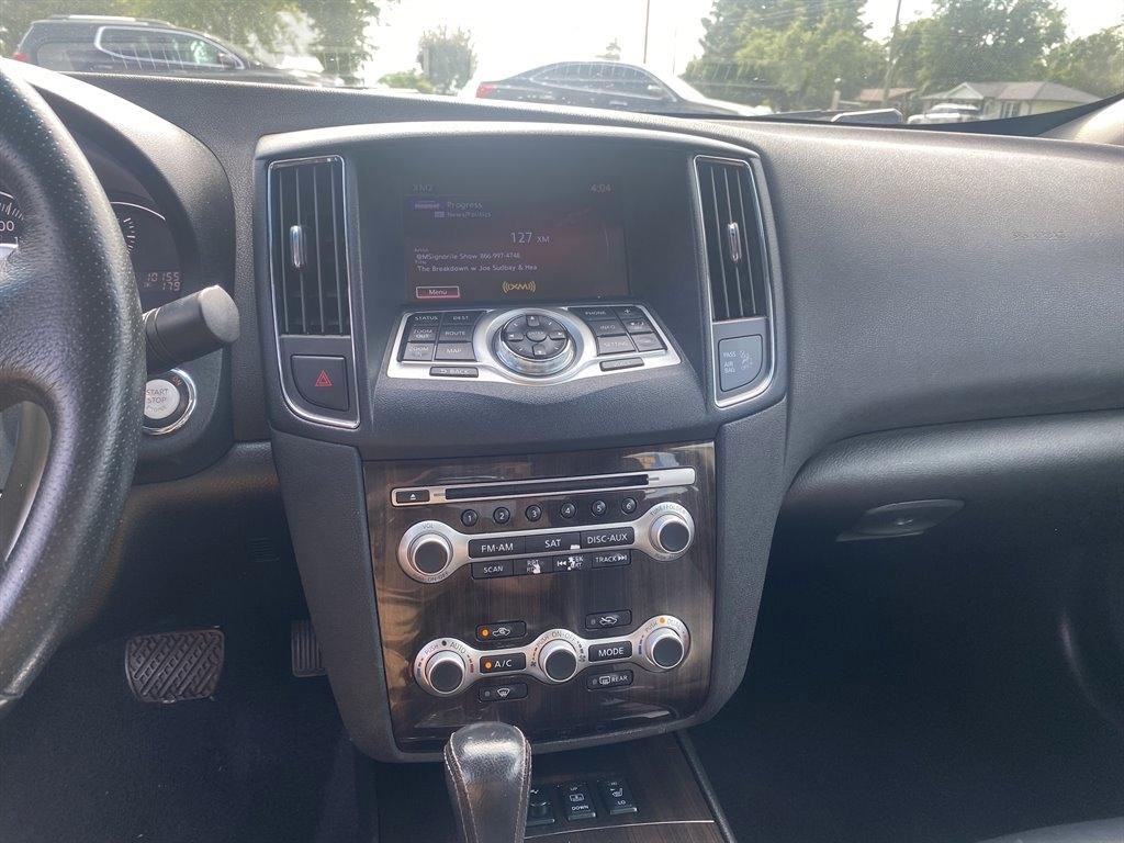 Nissan Maxima SV 2012