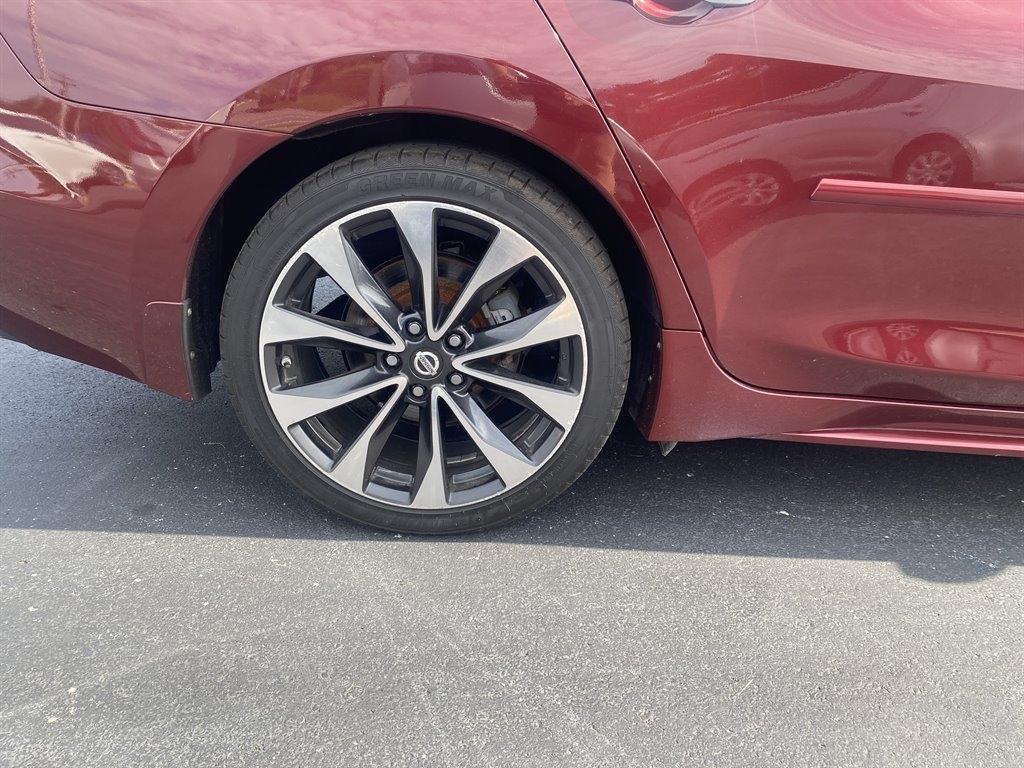 Nissan Maxima 3.5 SR 2016