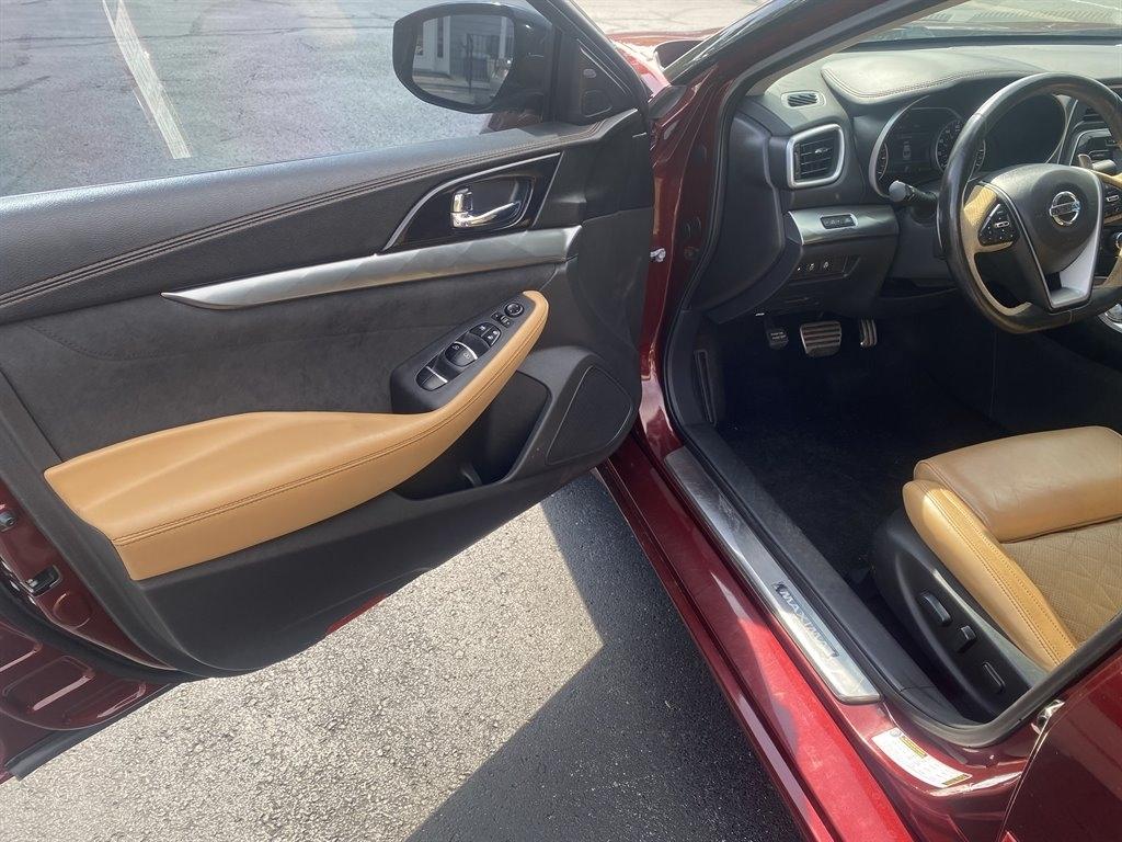 Nissan Maxima 3.5 SR 2016