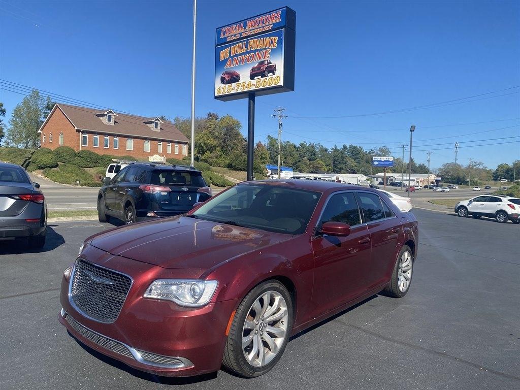 2018 Chrysler 300 Touring