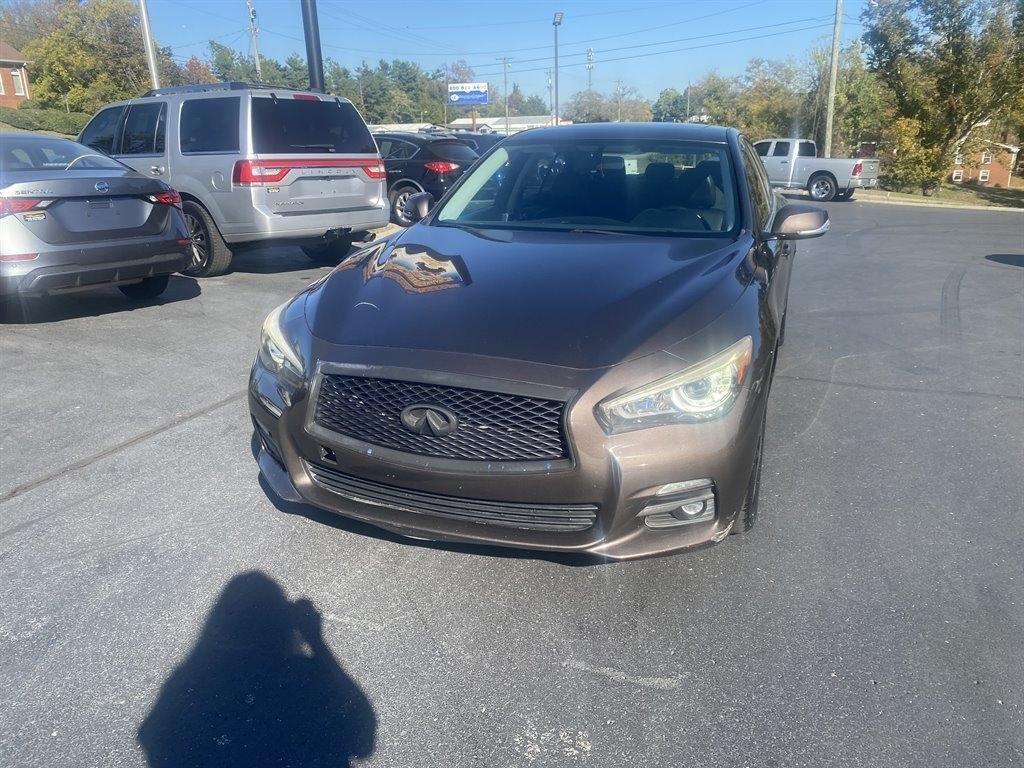 Infiniti Q50 Base 2015