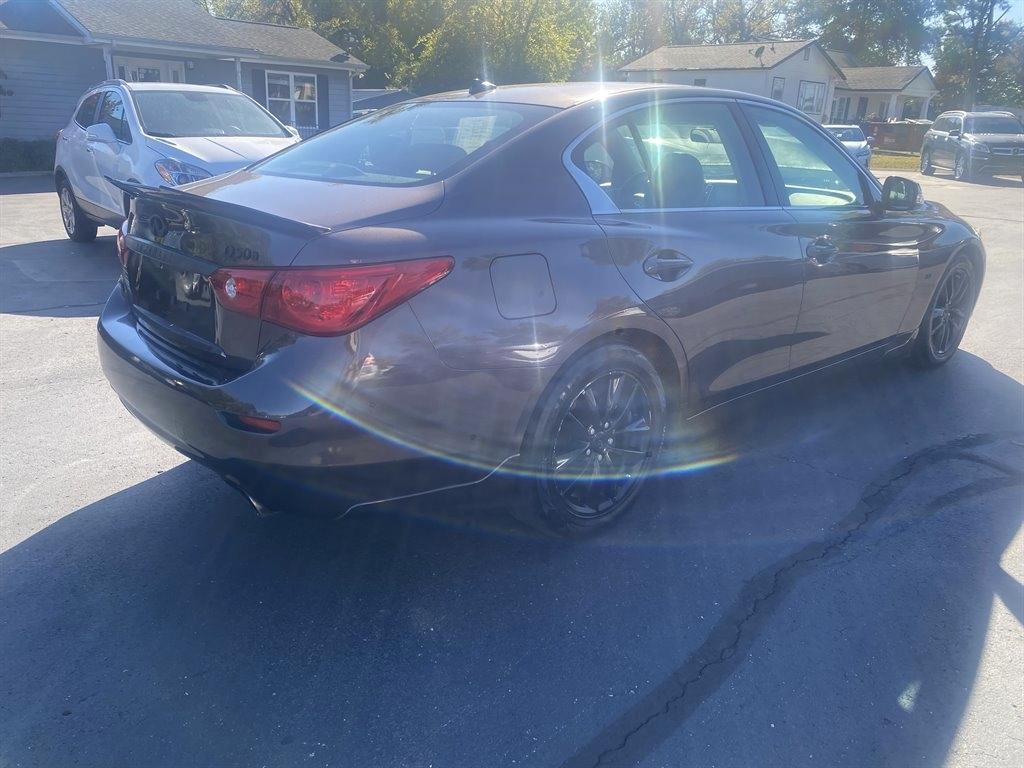 Infiniti Q50 Base 2015