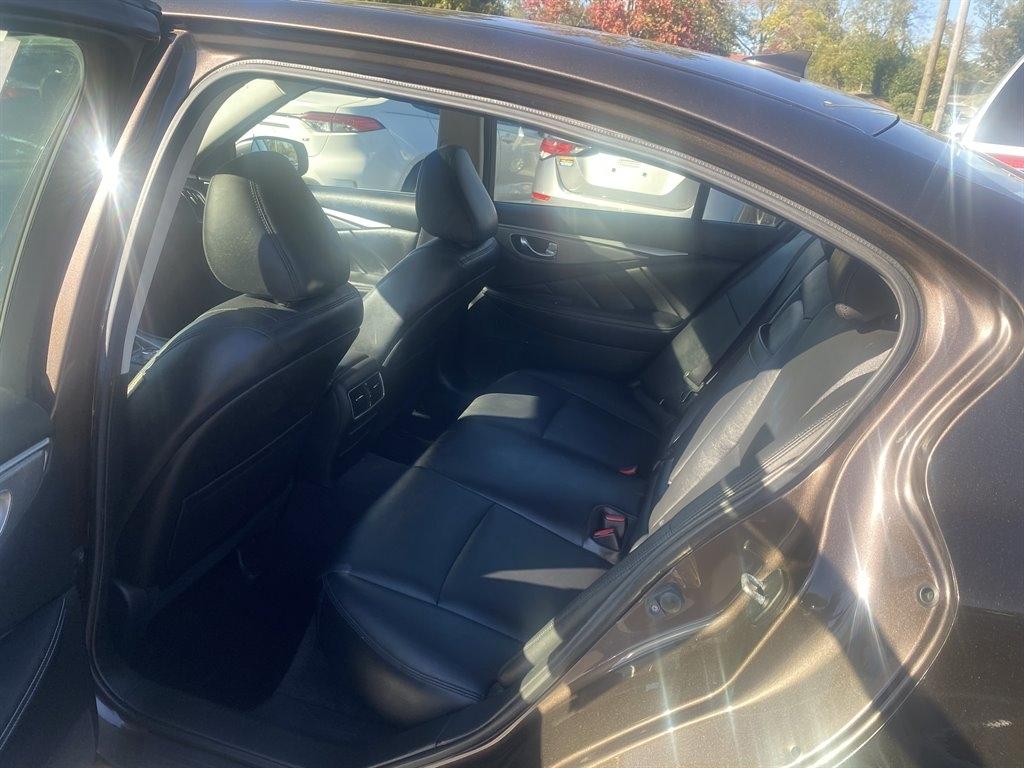 Infiniti Q50 Base 2015