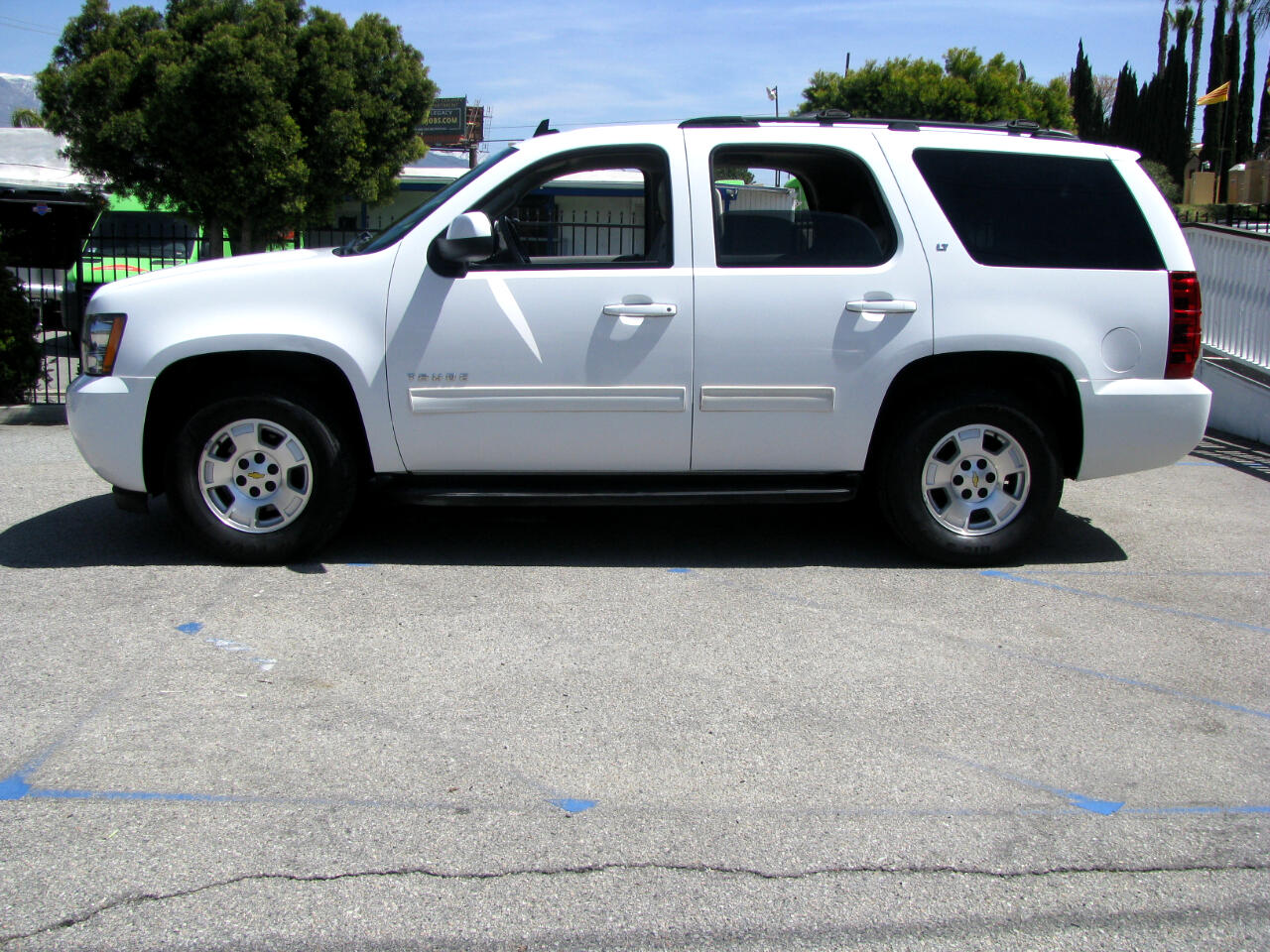Chevrolet Tahoe 2WD 4dr 1500 LT 2010