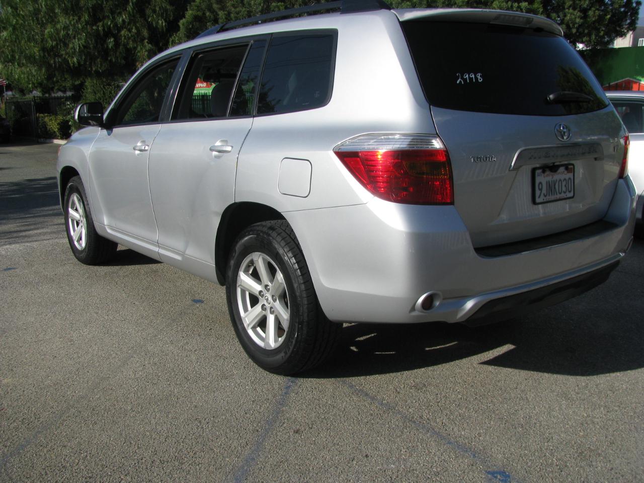 Toyota Highlander FWD 4dr Base (Natl) 2008
