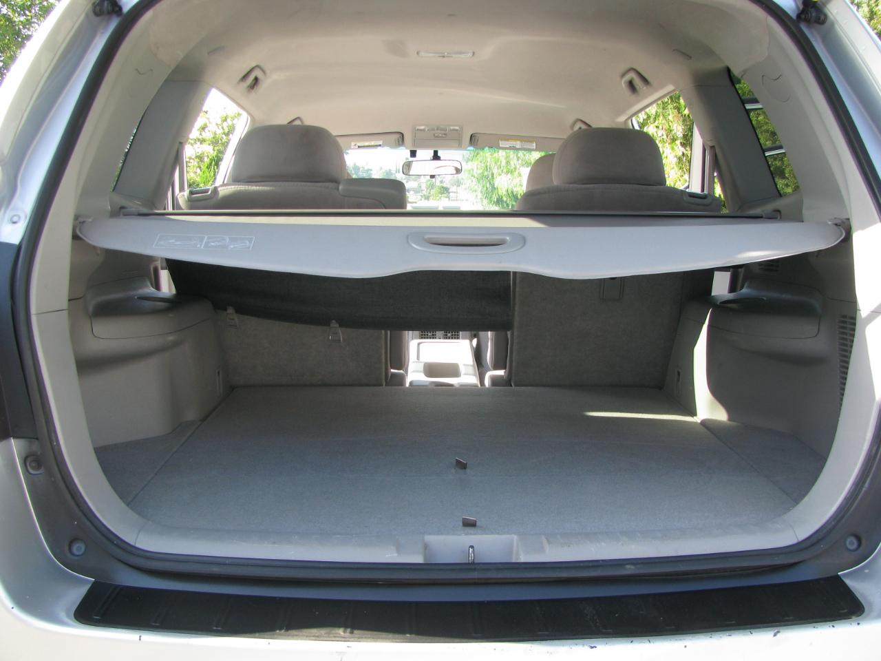 Toyota Highlander FWD 4dr Base (Natl) 2008