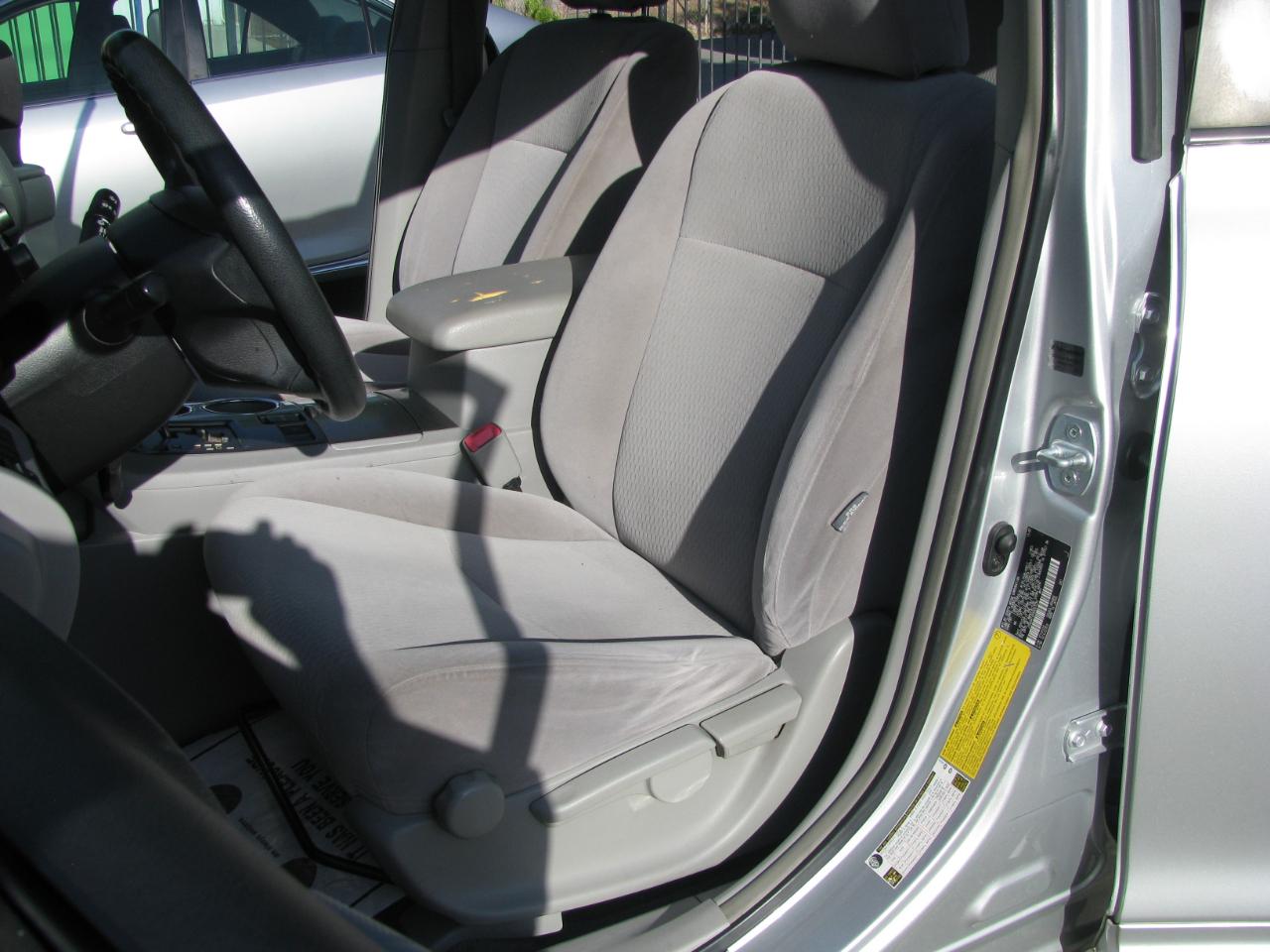 Toyota Highlander FWD 4dr Base (Natl) 2008