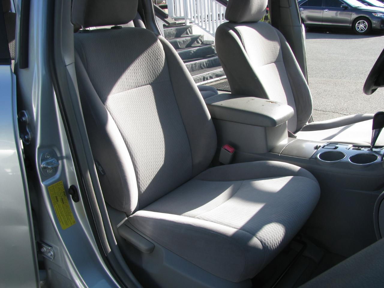 Toyota Highlander FWD 4dr Base (Natl) 2008