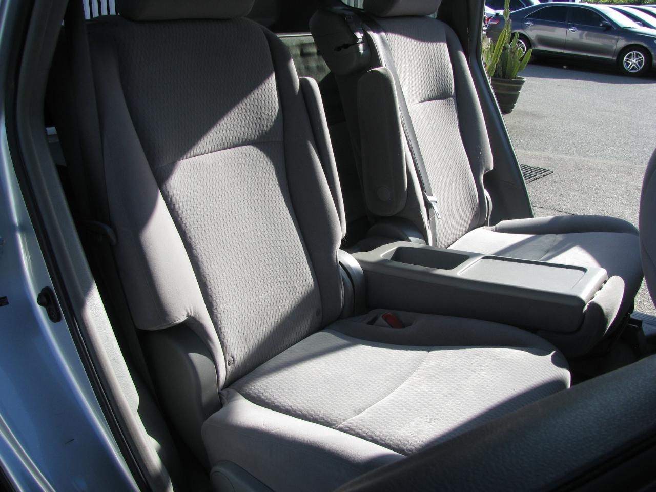 Toyota Highlander FWD 4dr Base (Natl) 2008