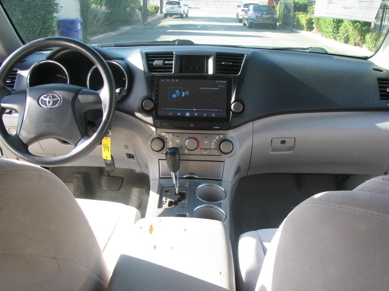 Toyota Highlander FWD 4dr Base (Natl) 2008
