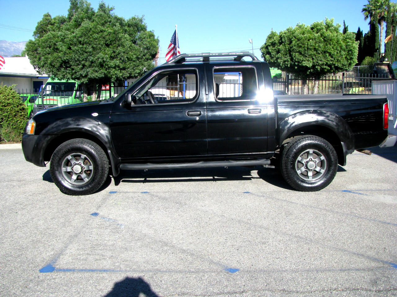 Nissan Frontier 2WD XE Crew Cab V6 Auto Std Bed 2002