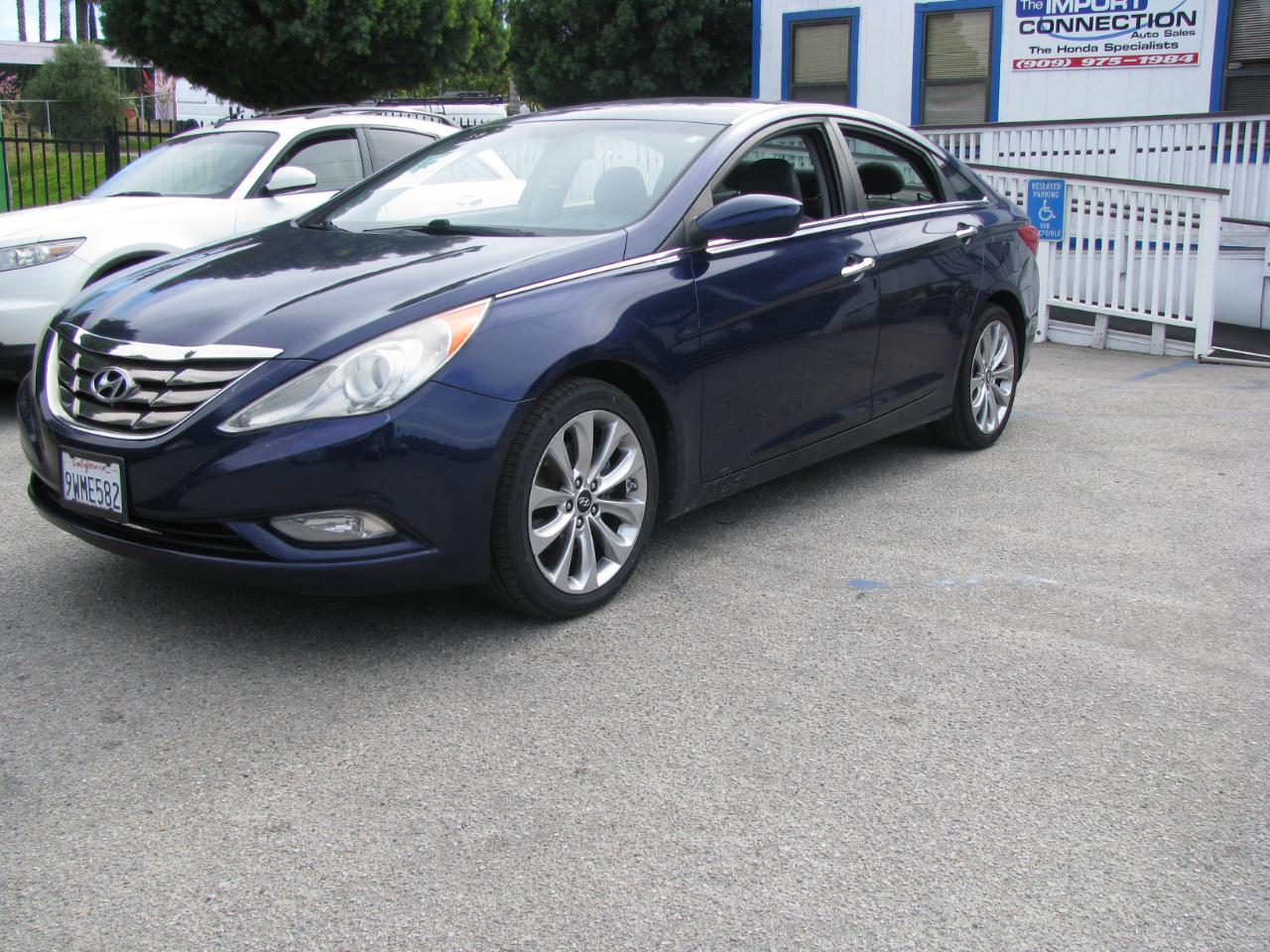 Hyundai Sonata 4dr Sdn 2.4L Auto SE 2013