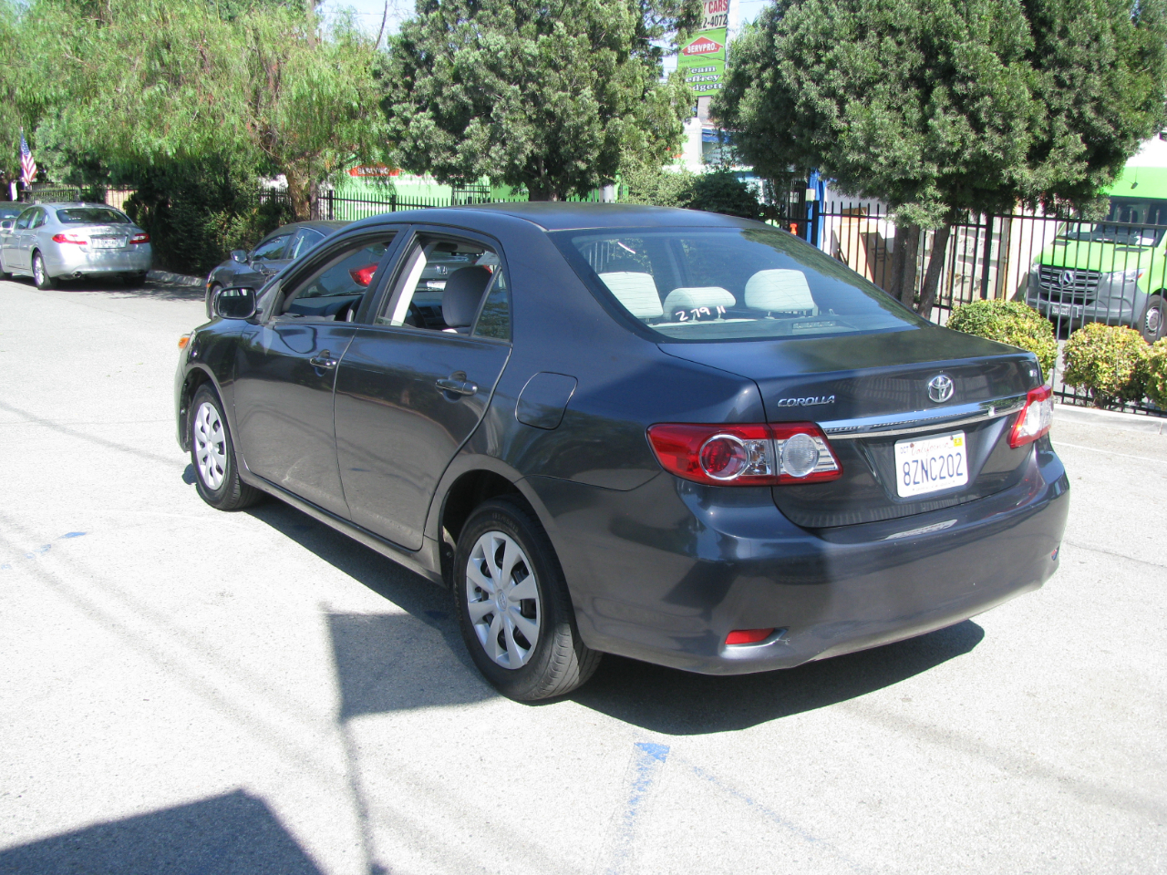 Toyota Corolla 4dr Sdn Auto LE (Natl) 2011 Toyota Corolla 4dr Sdn Auto LE (Natl) 2011